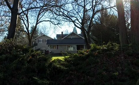 1428 Crown Ave photo 1