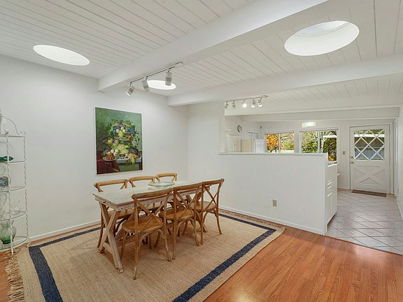 2nd image of 22 Arch Way