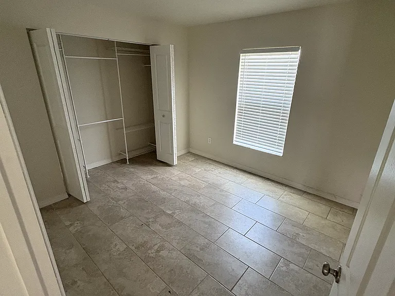 4505 E Walker St — Photo 7