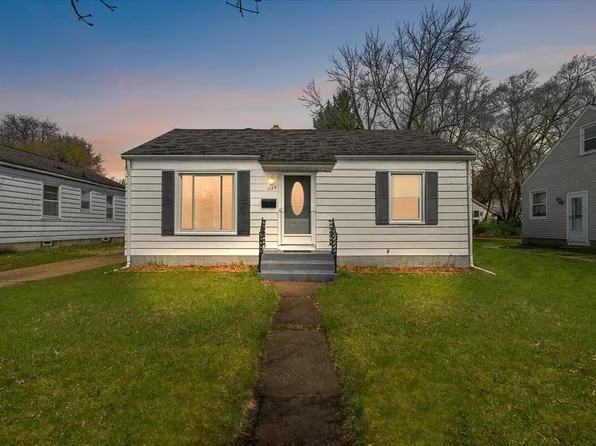 1129 Evelyn St NE, Grand Rapids, MI 49505