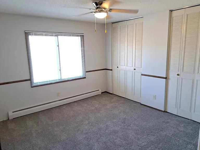 Corinthian Apartments — Photo 45