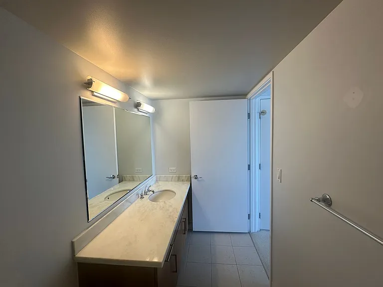 1009 Kapiolani Blvd #3402 — Photo 12