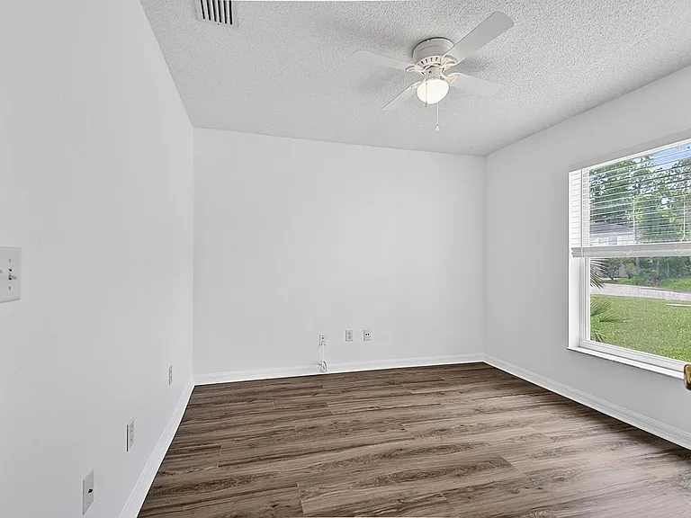 15 Renmont Ct — Photo 44