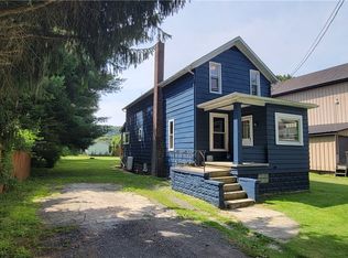 41 Water St, Hooversville, PA 15936