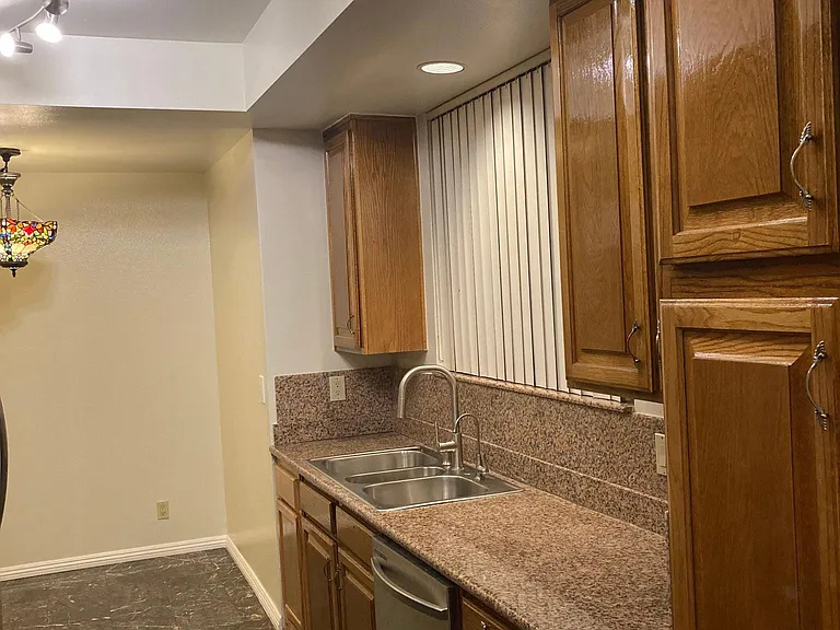 4641 Fulton Ave #1 — Photo 14