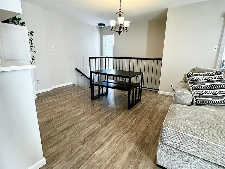 7495 Prairie Rd NE — Photo 7