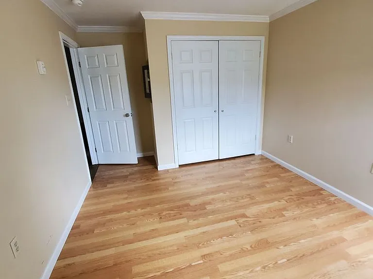 25472 Military Rd — Photo 16