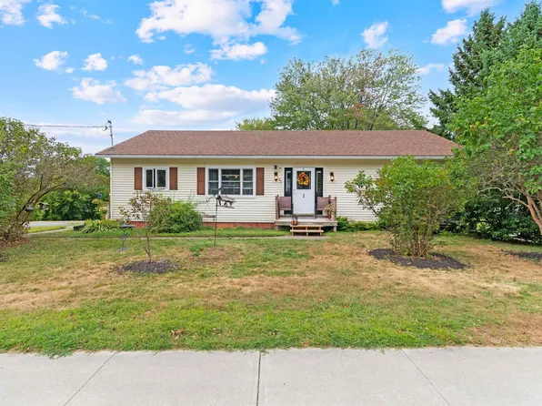 52 Maplewood Avenue, Milton, VT 05468