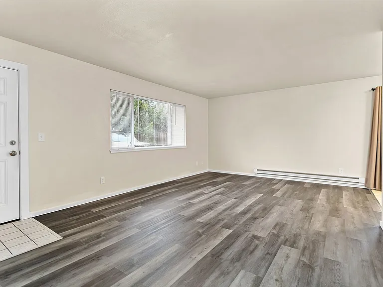 17354 SW Merlo Rd — Photo 17