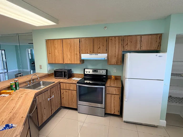 2112 S Cypress Bend Dr #707 — Photo 6
