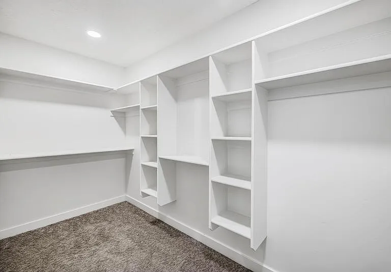 803 N Hilltop Dr — Photo 13