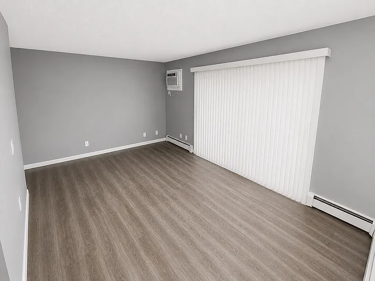 42nd Ave Apartment — Photo 23