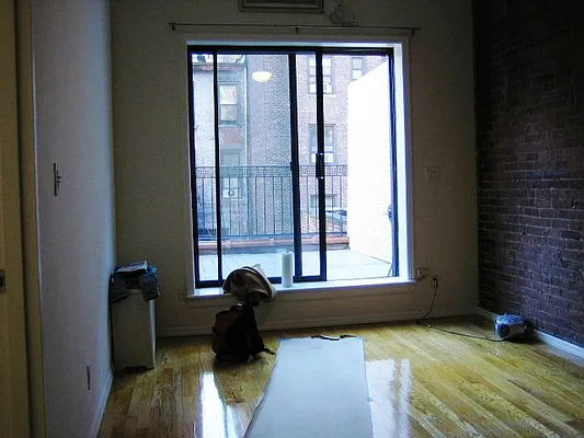 Rented by City Connections Realty | media 80