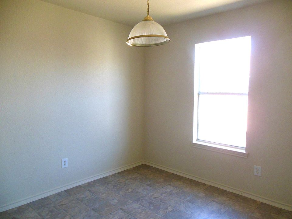 003_Dining Area_06222021