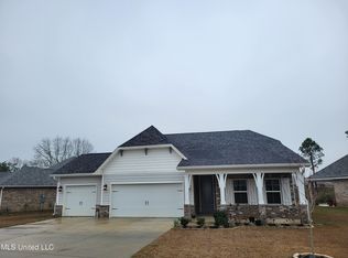 10524 W Landon Green Cir, Gulfport, MS 39503