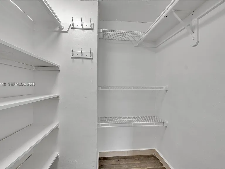 1114 S Douglas Rd #4 — Photo 11