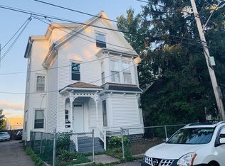 18 Essex St, Brockton, MA 02301
