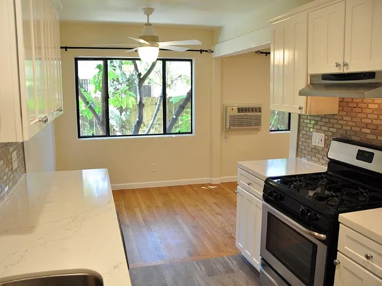 828 N Martel Ave #2 — Photo 1