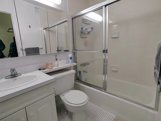 Rented by Highline Residential | media 19