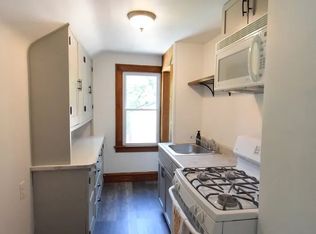 855 Cedar Ave #2, Elgin, IL 60120