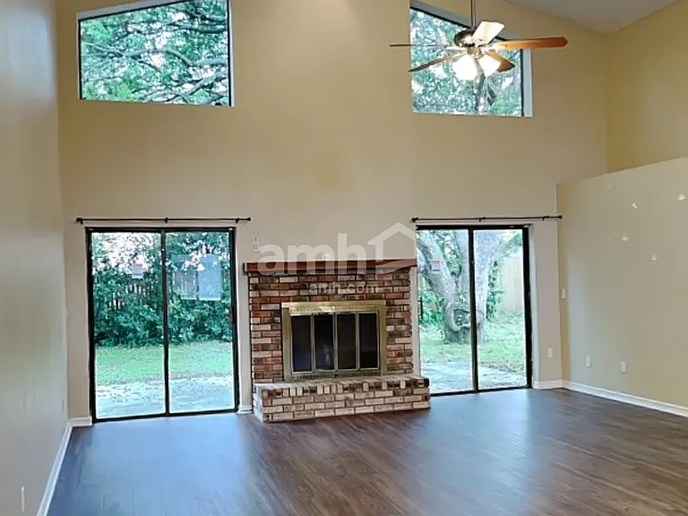 4615 Tiffany Woods Cir — Photo 4