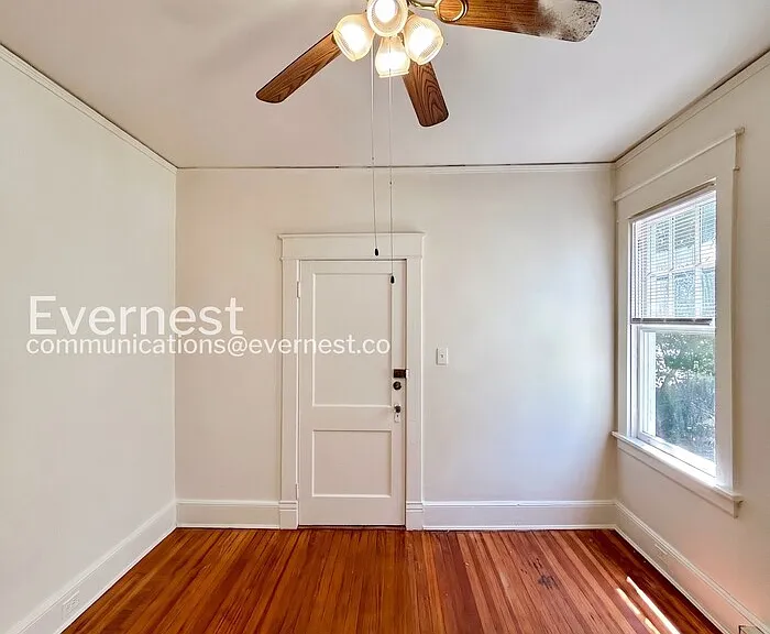 3114 Barton Ave #B — Photo 11