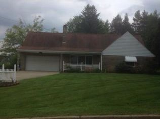 35 S Yorkshire Blvd, Austintown, OH