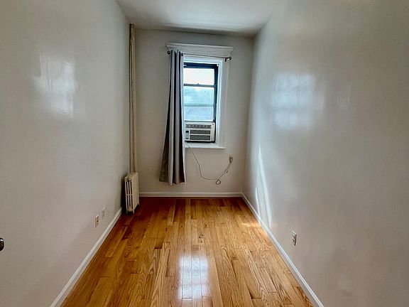 4th image of 40 W 96th St #3BB