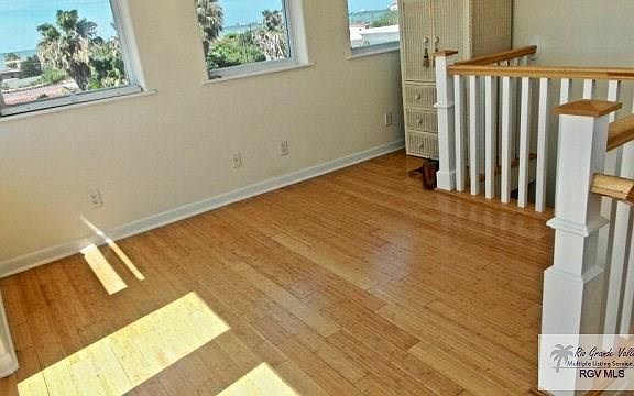 5th image of 625 N Yturria St