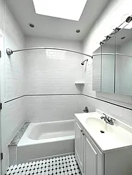 Rented by R New York