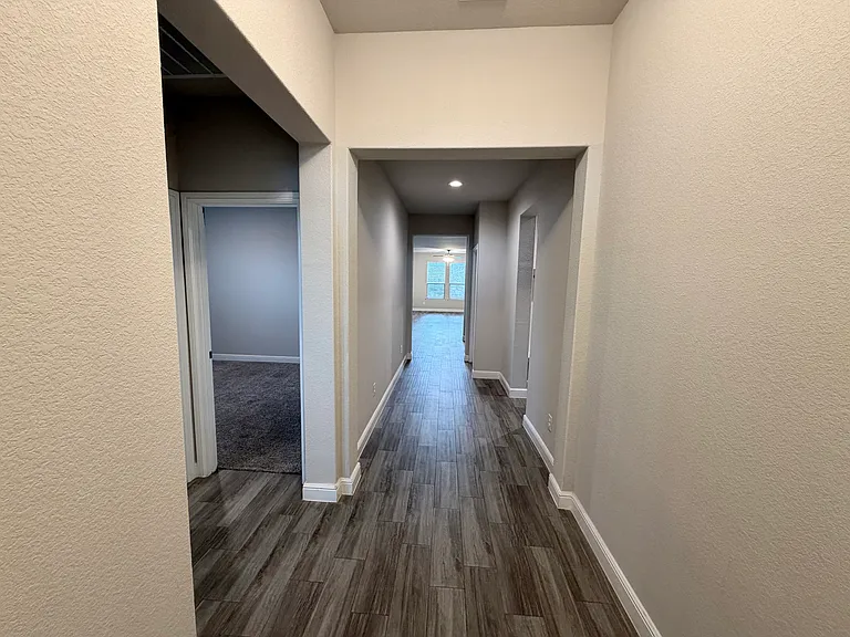 2340 Goodnight Ranch Dr — Photo 2