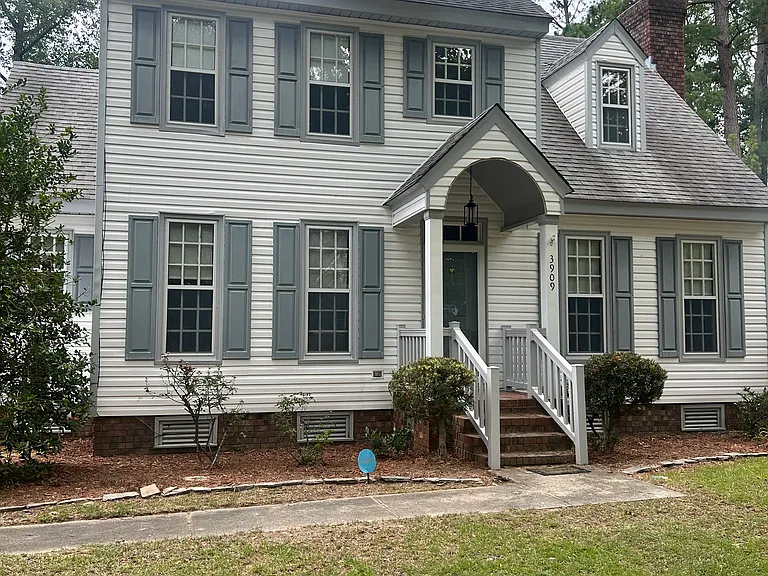 3909 Benjamin Ct — Photo 1