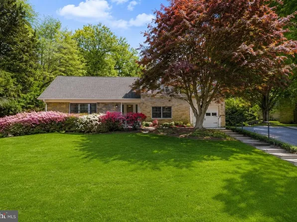 7616 Carteret Rd, Bethesda, MD 20817