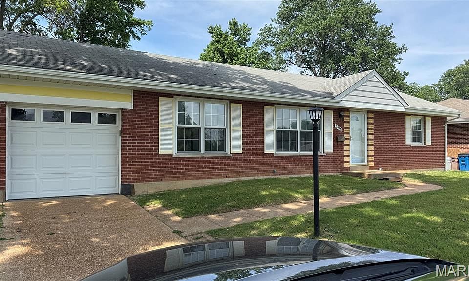 1st image of 9415 Sophine Ln