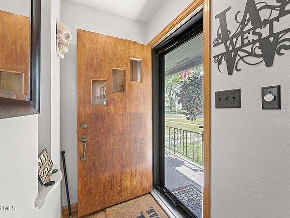 4th image of 3124 Heatherdowns Blvd