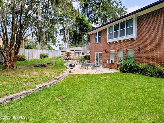5th image of 2410 CEDAR SHORES Circle