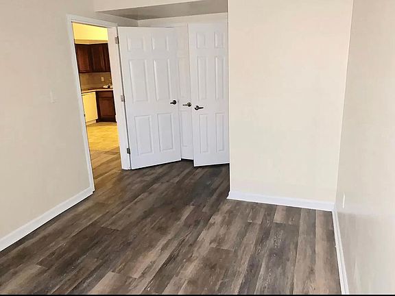 4th image of 17750 S Conduit Ave #1C