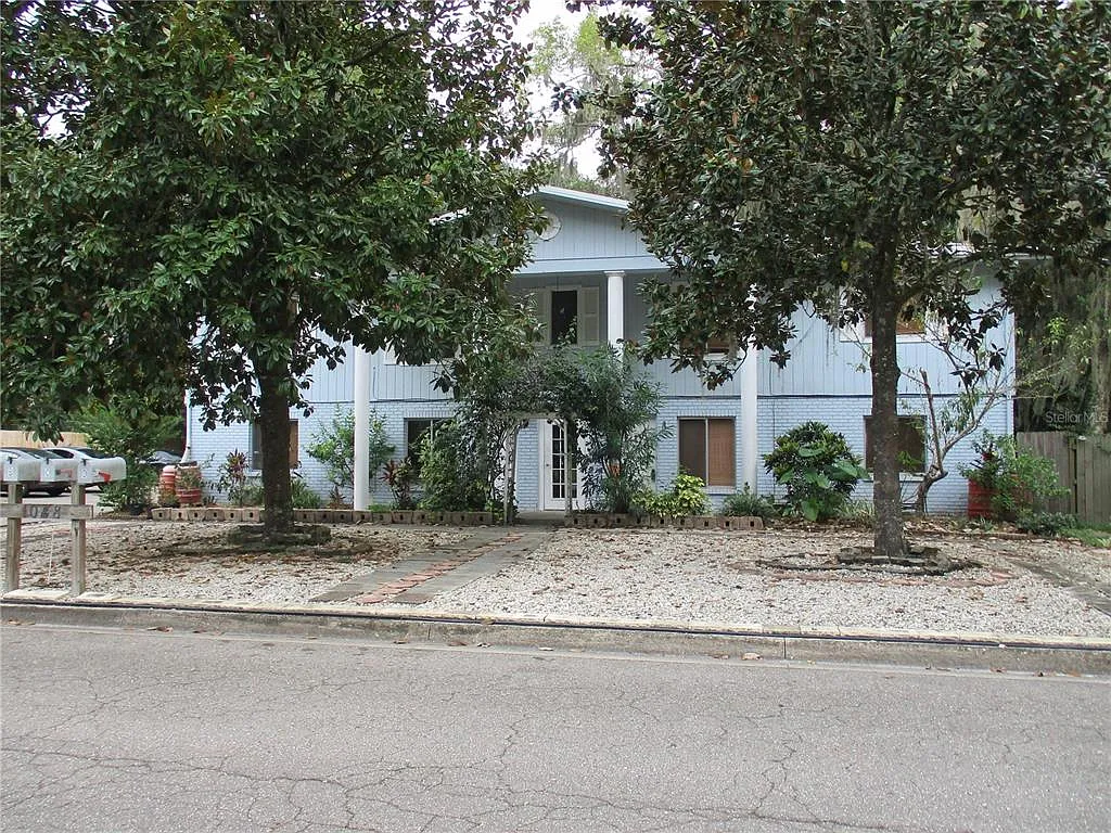 2 bed, 1.0 bath, 840 sqft, $1,400 — Photo 1