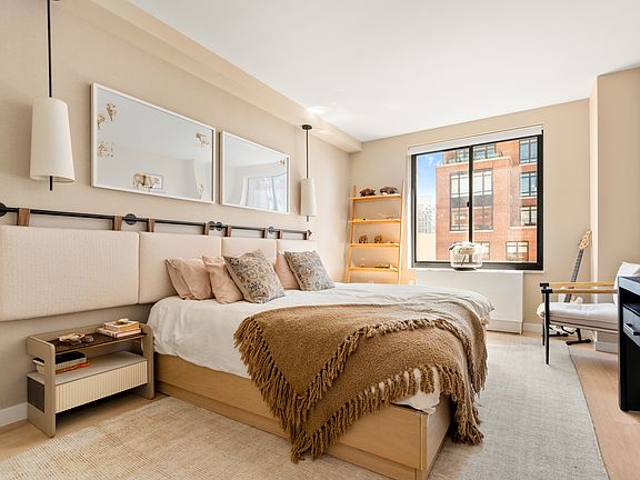 3rd image of 555 W 23rd St APT S14f