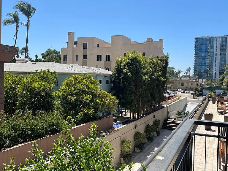 Secoya Apartments — Photo 29