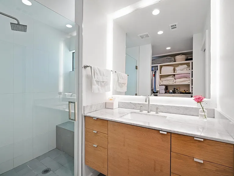 10 Inwood Oaks Dr — Photo 35