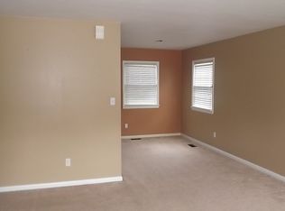 806 N Fallon Ct, Hampton, VA 23661