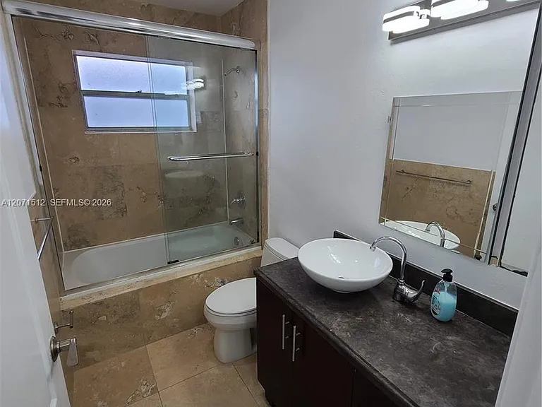 750 Michigan Ave #203 — Photo 27
