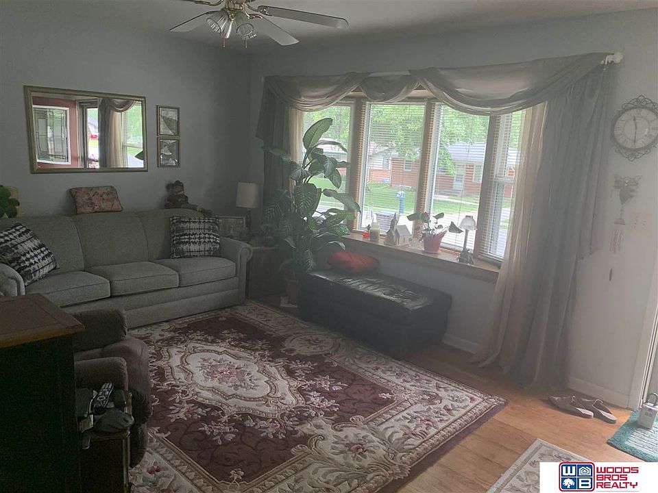 2nd image of 337 S 53rd St