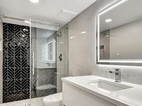 3rd image of 15327 Strathearn Drive #10803