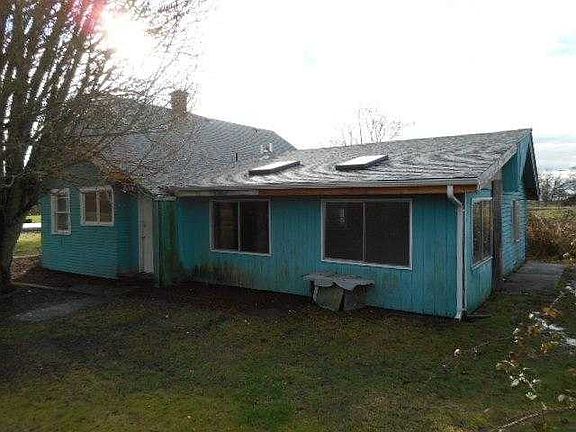 Back/ Side Exterior