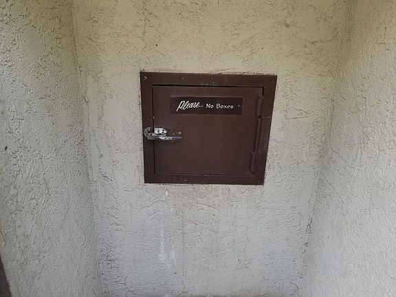 4th image of 14428 Magnolia Blvd #110