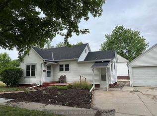 420 S Madison St, Grand Island, NE 68801