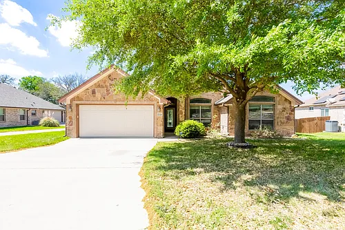 7026 Chimney Hill Dr Photo 1