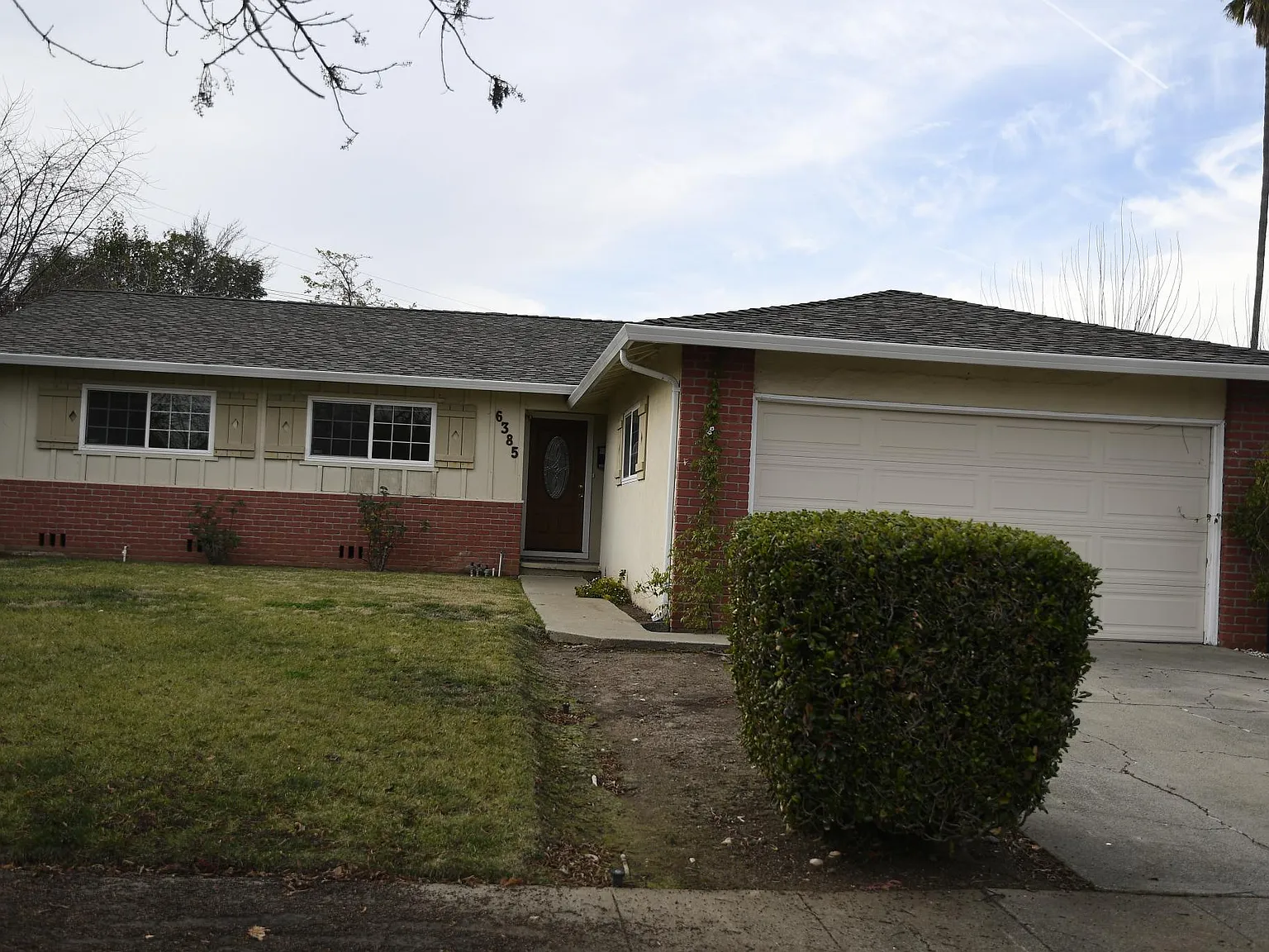 3 bed, 1423 sqft, $4,300 — Photo 1